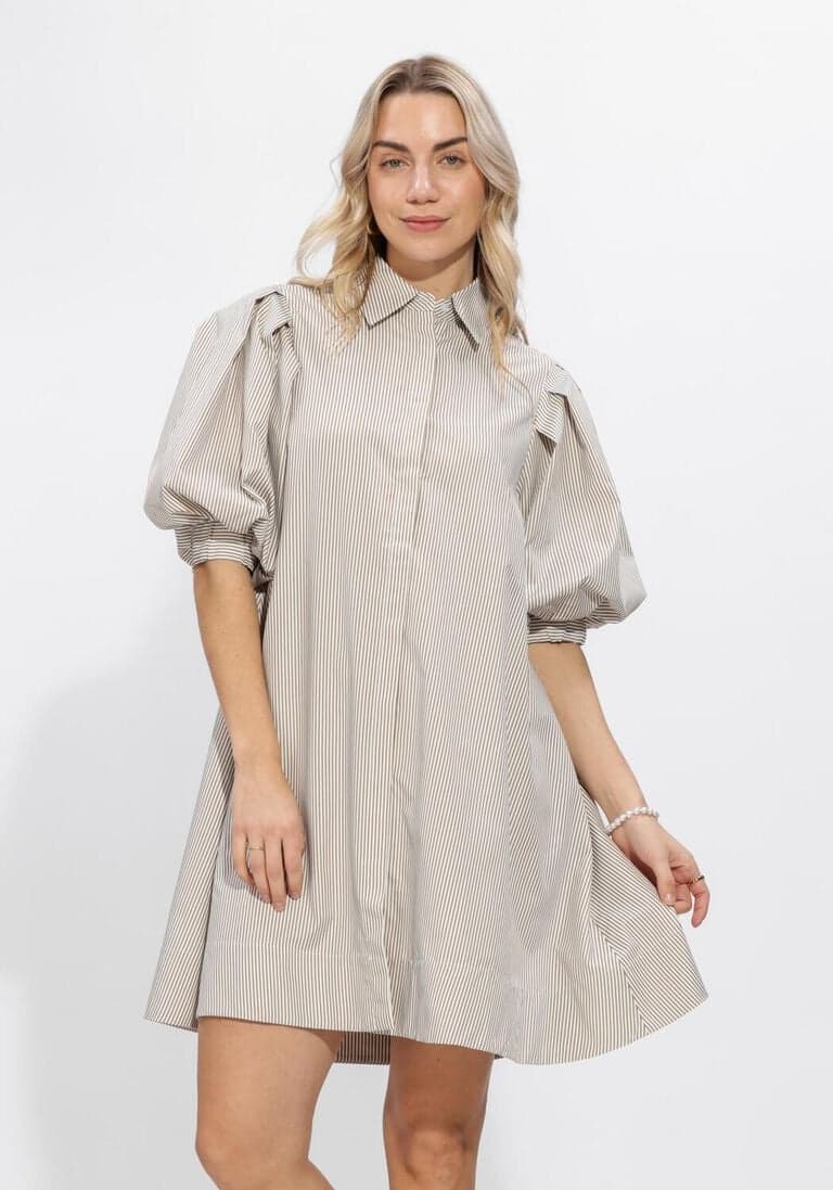 Hero side image — beige dress